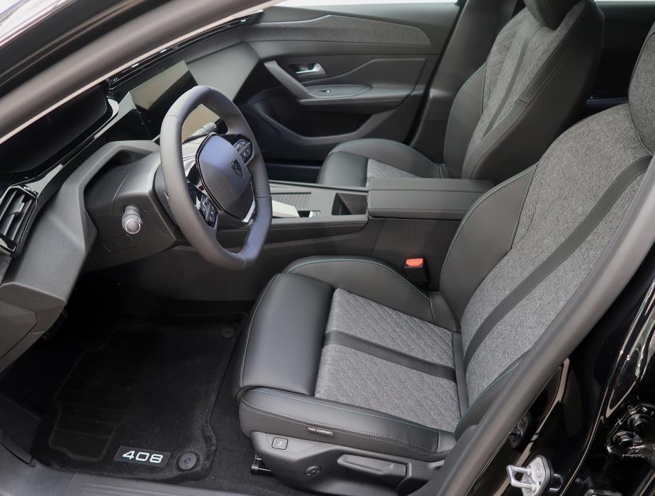 Peugeot 408 2024