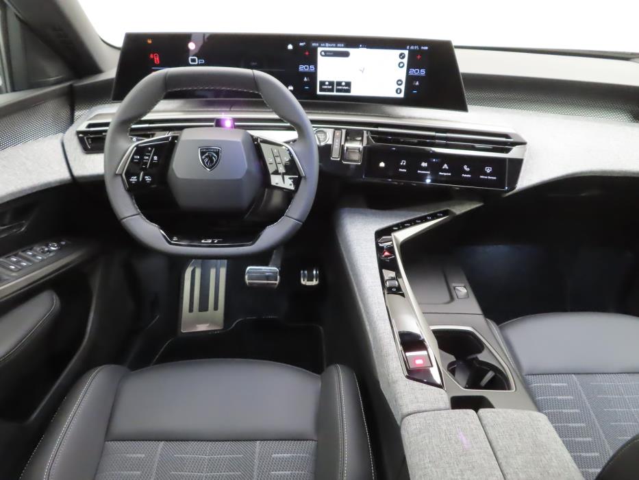 Peugeot E-3008 2026