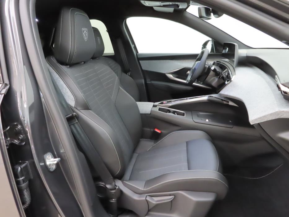 Peugeot E-3008 2026