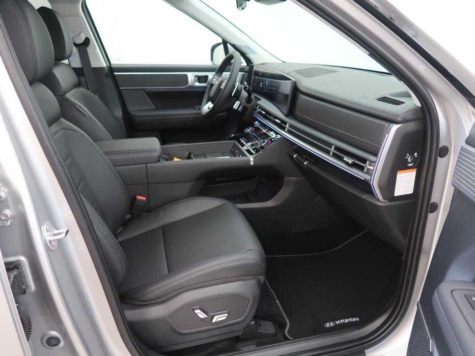 Hyundai Santa Fe 2025