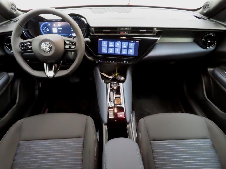 Alfa Romeo Junior 2026