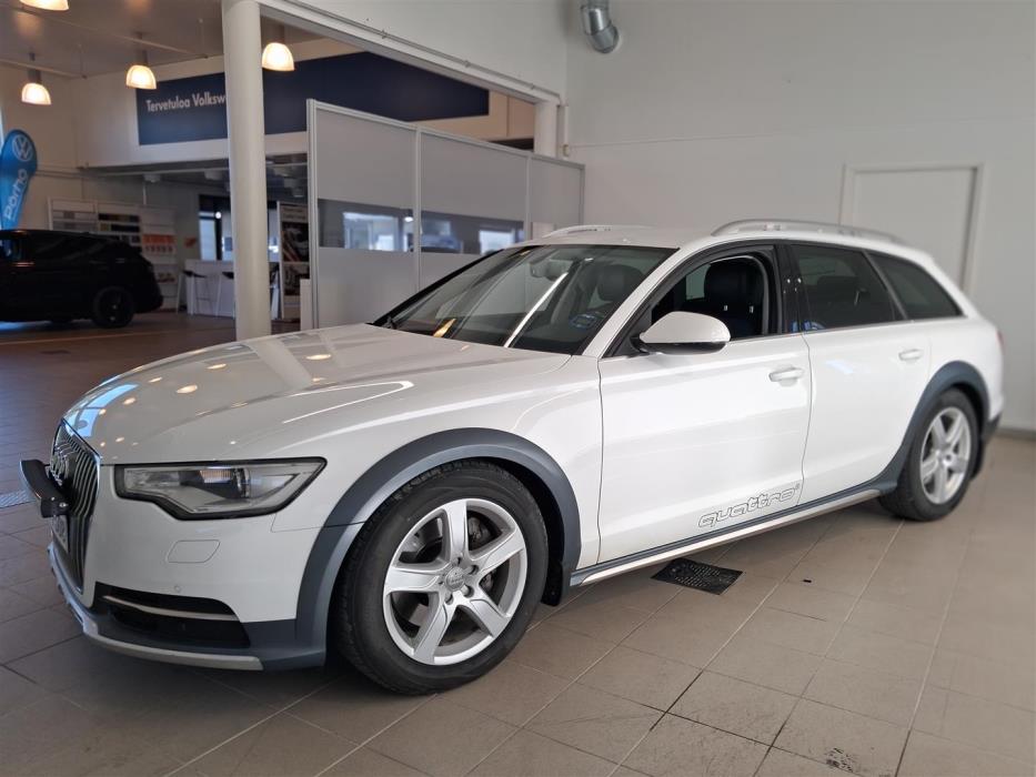 AUDI A6 allroad quattro 2012