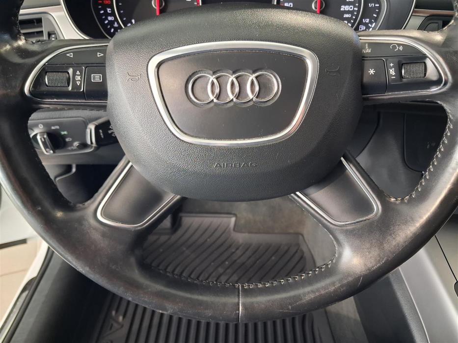 AUDI A6 allroad quattro 2012