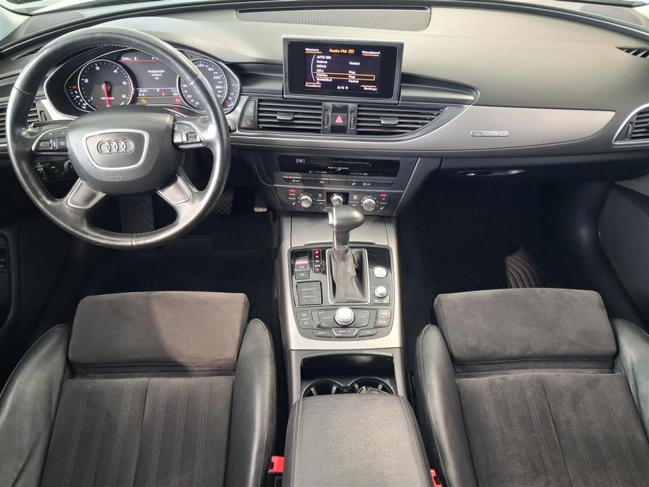 AUDI A6 allroad quattro 2012