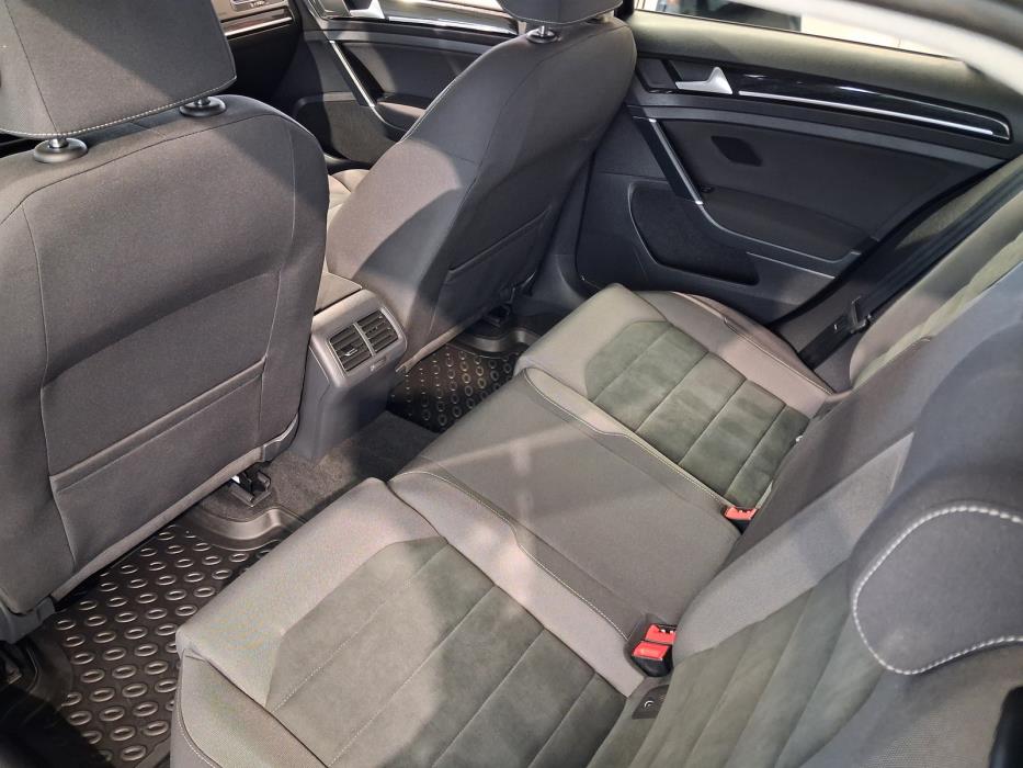 VOLKSWAGEN Golf 2019