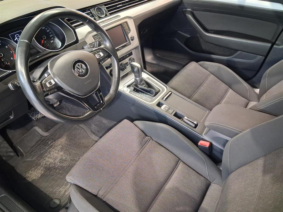 VOLKSWAGEN Passat 2015