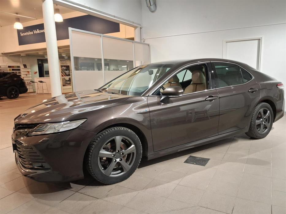 TOYOTA Camry 2019