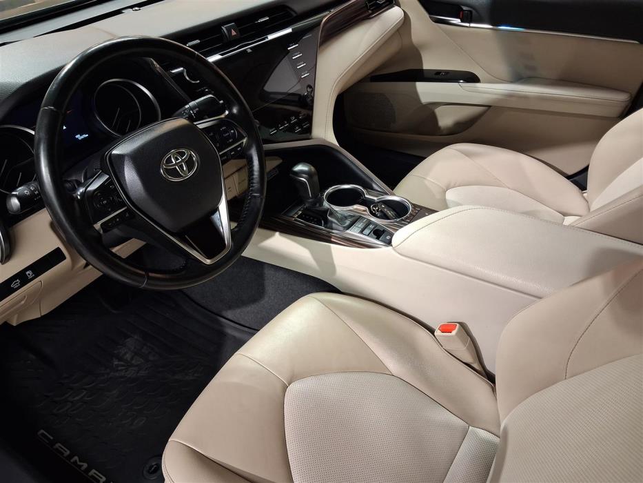 TOYOTA Camry 2019