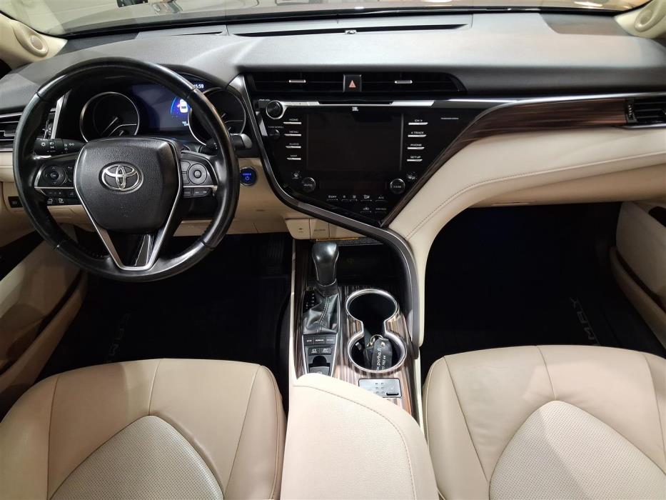 TOYOTA Camry 2019