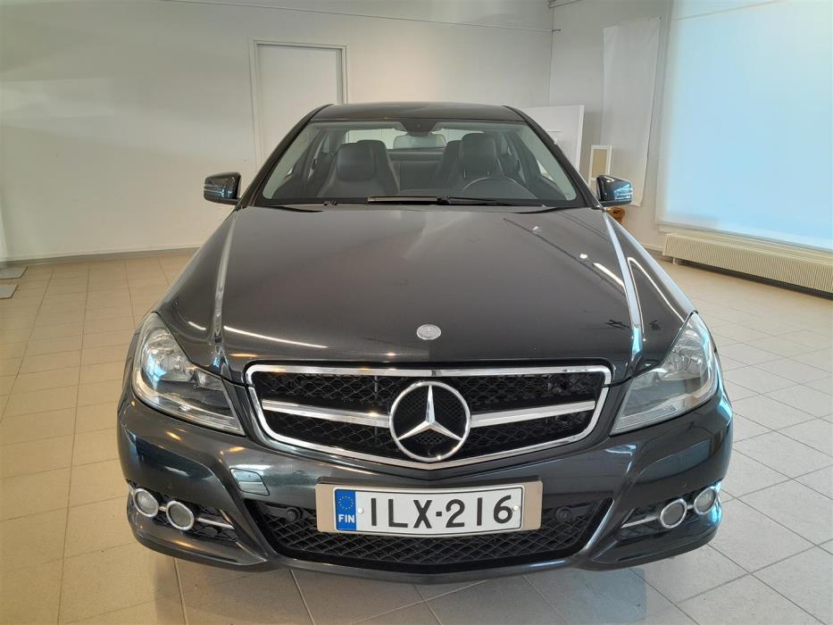 MERCEDES-BENZ C 2012