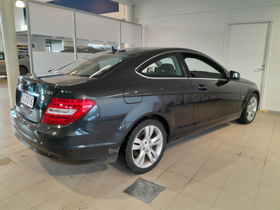 MERCEDES-BENZ C 2012