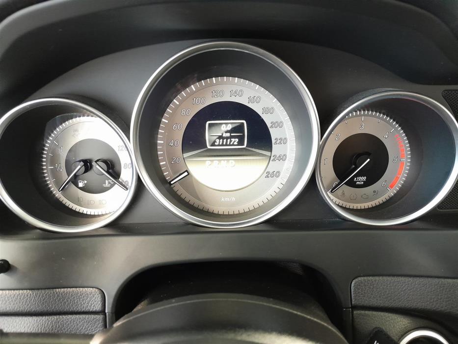 MERCEDES-BENZ C 2012