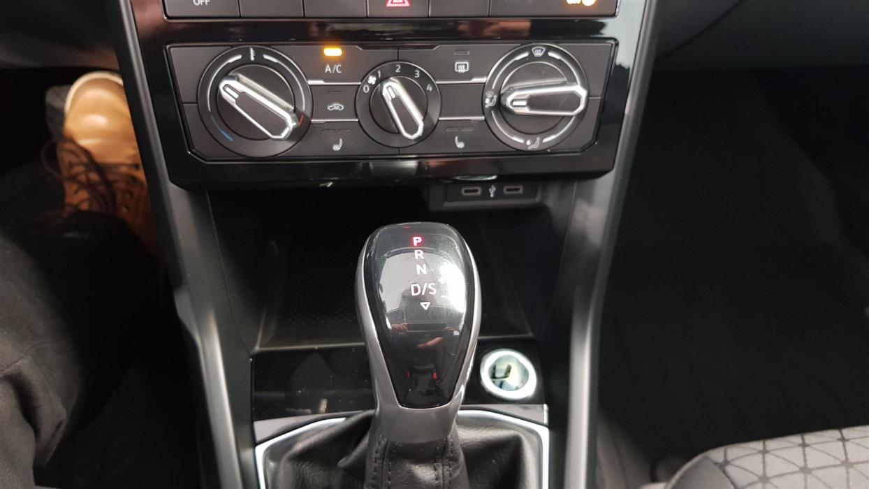 VOLKSWAGEN T-Cross 2021