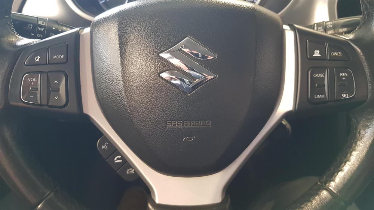 SUZUKI Vitara 2015