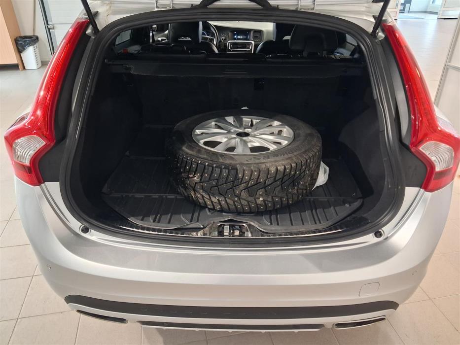 VOLVO V60 Cross Country 2017