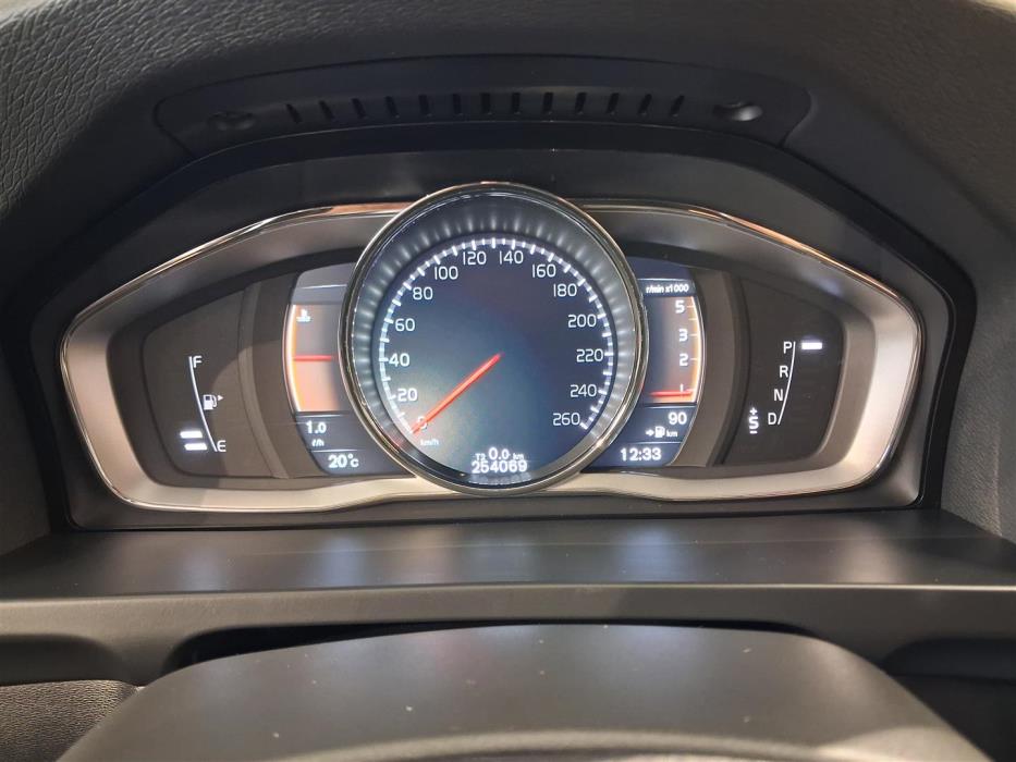 VOLVO V60 Cross Country 2017
