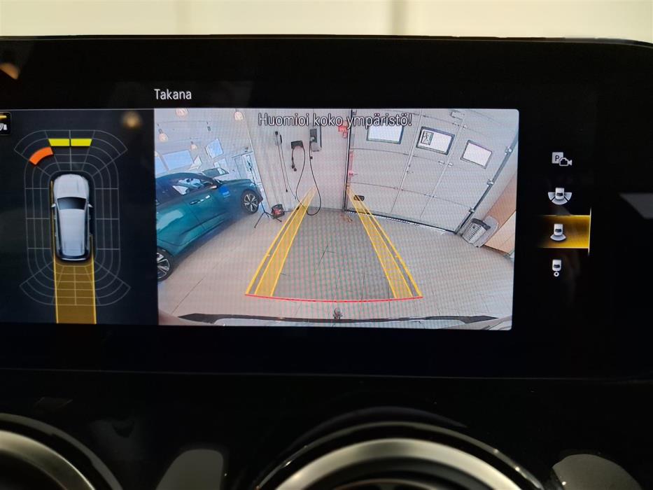 MERCEDES-BENZ GLB 2021