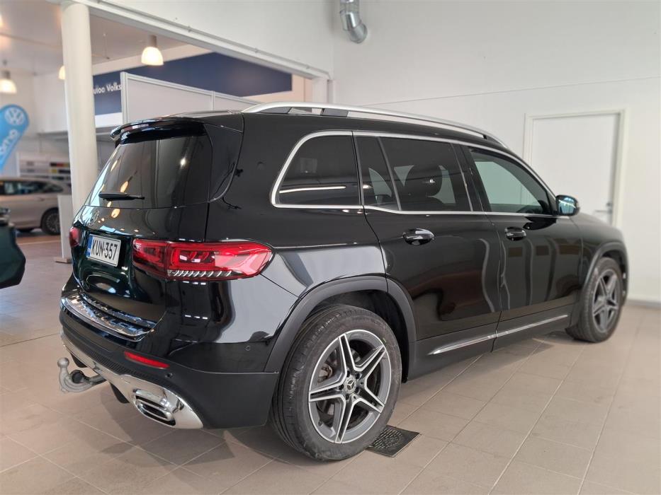 MERCEDES-BENZ GLB 2021