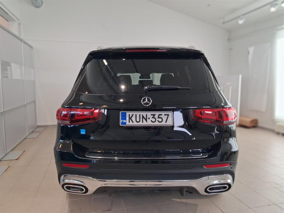 MERCEDES-BENZ GLB 2021