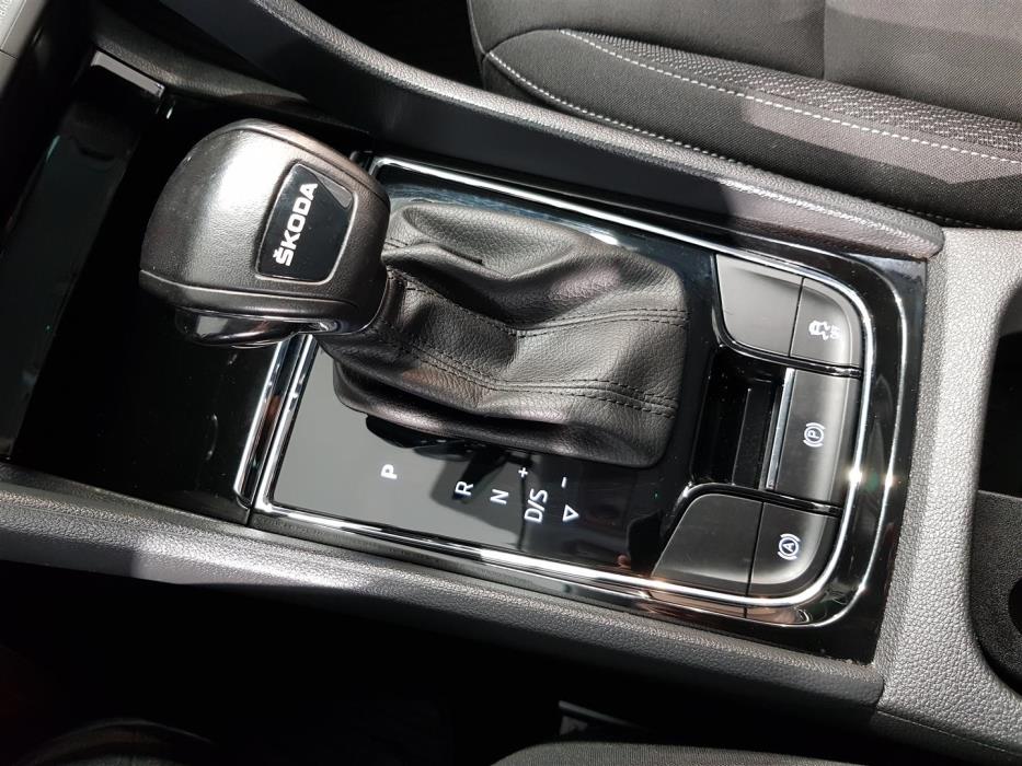 SKODA Karoq 2023