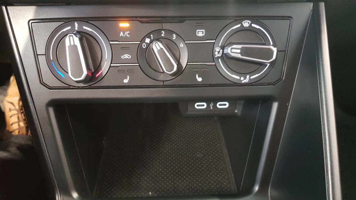 VOLKSWAGEN Taigo 2023