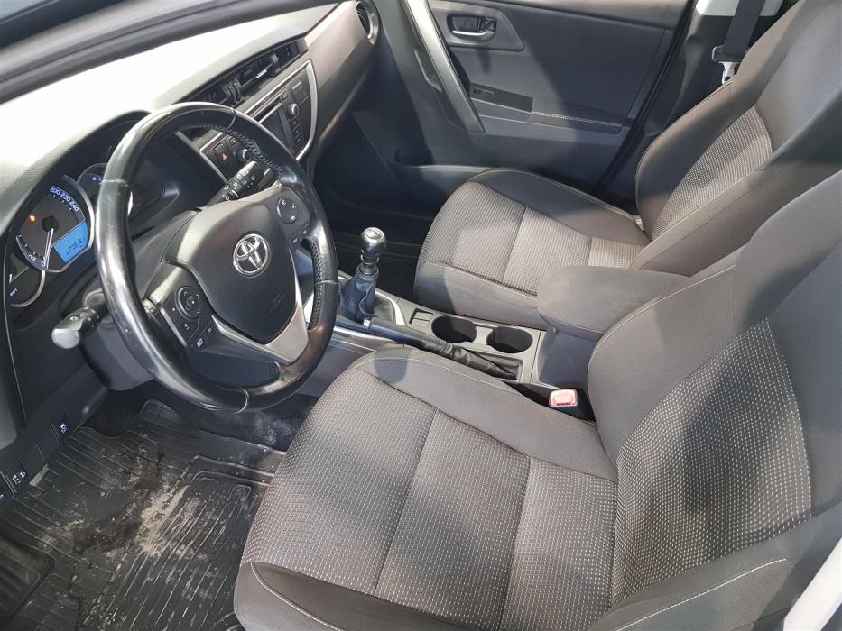 TOYOTA Auris 2014