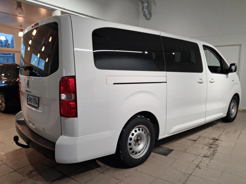 PEUGEOT Traveller 2022