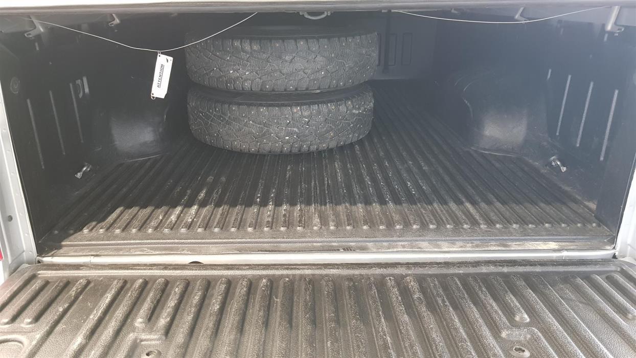 VOLKSWAGEN Amarok 2013