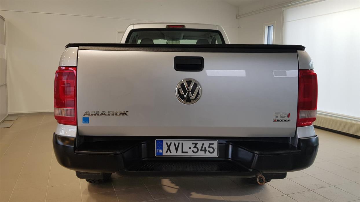 VOLKSWAGEN Amarok 2013
