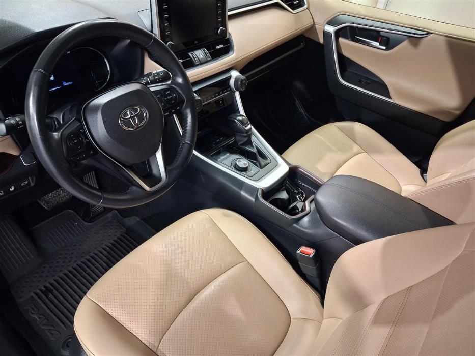 TOYOTA RAV4 2020