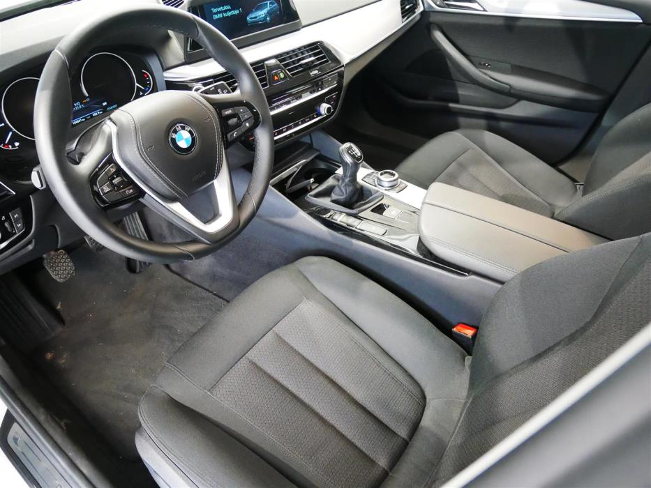 BMW 520 2019