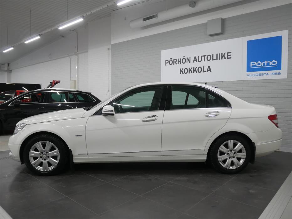 MERCEDES-BENZ C 2010