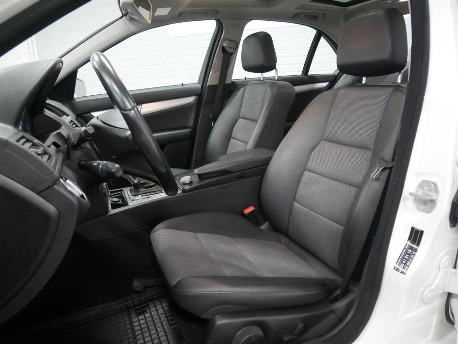 MERCEDES-BENZ C 2010