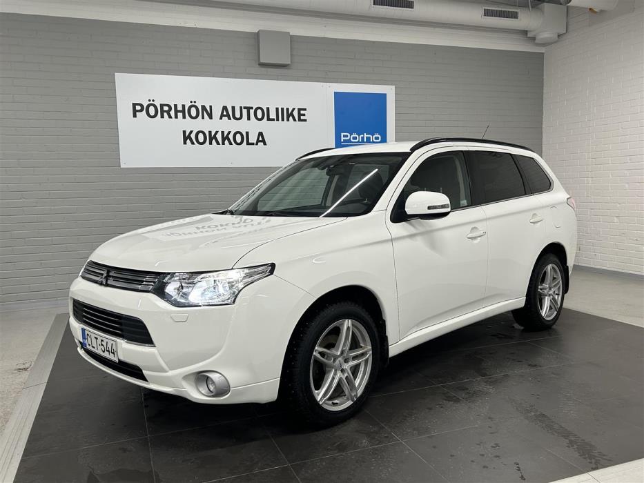 MITSUBISHI Outlander PHEV 2014