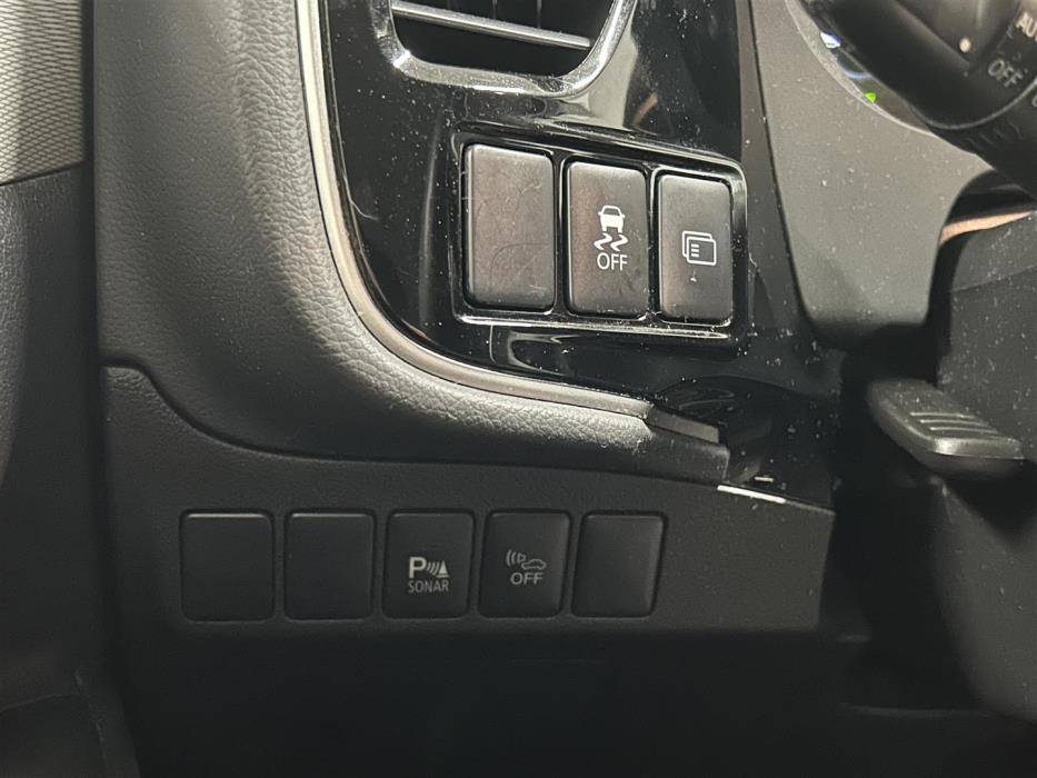 MITSUBISHI Outlander PHEV 2014