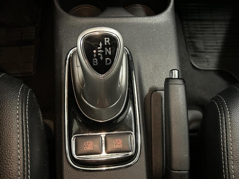 MITSUBISHI Outlander PHEV 2014