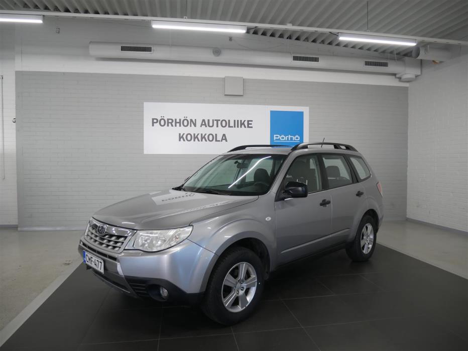 SUBARU Forester 2011