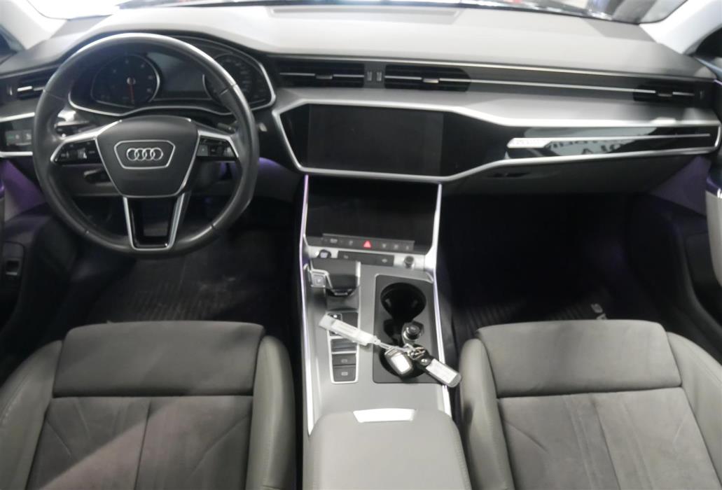 AUDI A6 2021