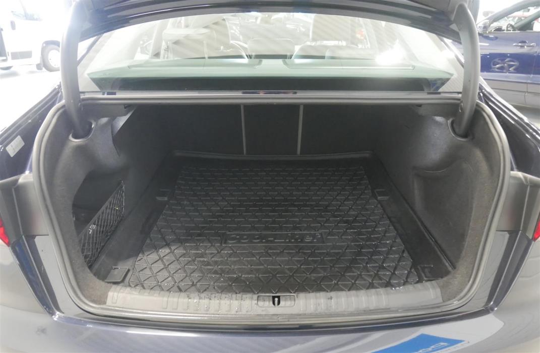 AUDI A6 2021