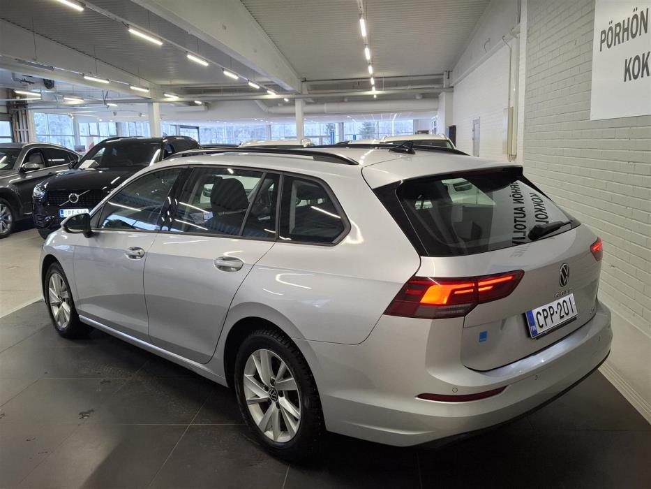 VOLKSWAGEN Golf 2021