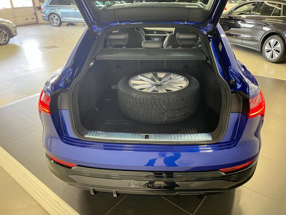 AUDI Q8 e-tron 2024