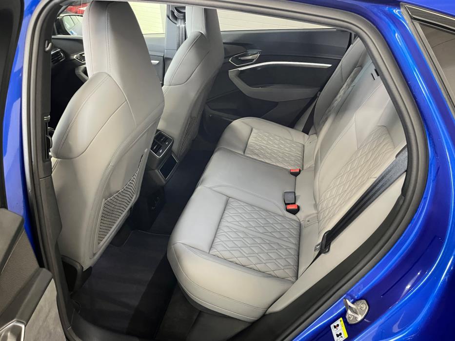 AUDI Q8 e-tron 2024