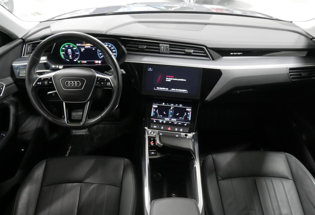 AUDI Q8 e-tron 2023