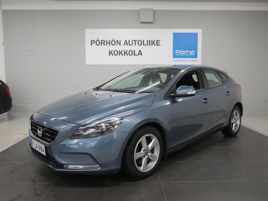 VOLVO V40 2014