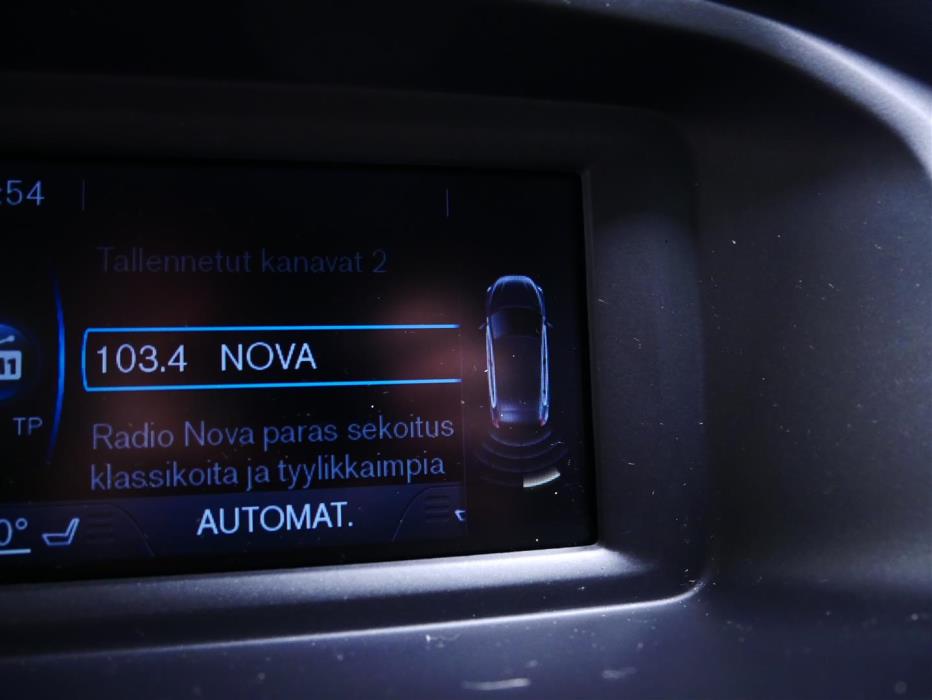 VOLVO V40 2014