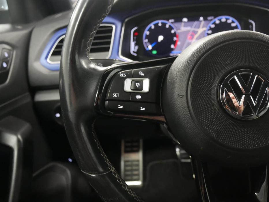 VOLKSWAGEN T-Roc 2020
