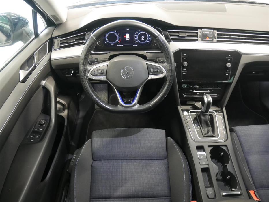 Volkswagen Passat 2022