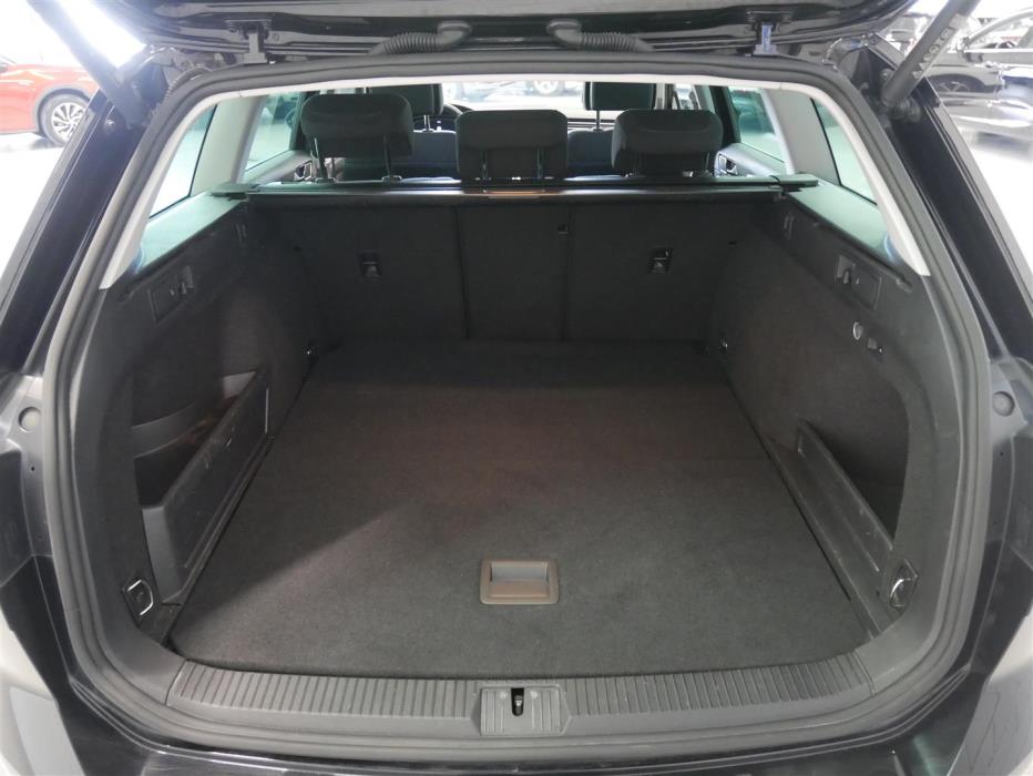 Volkswagen Passat 2022