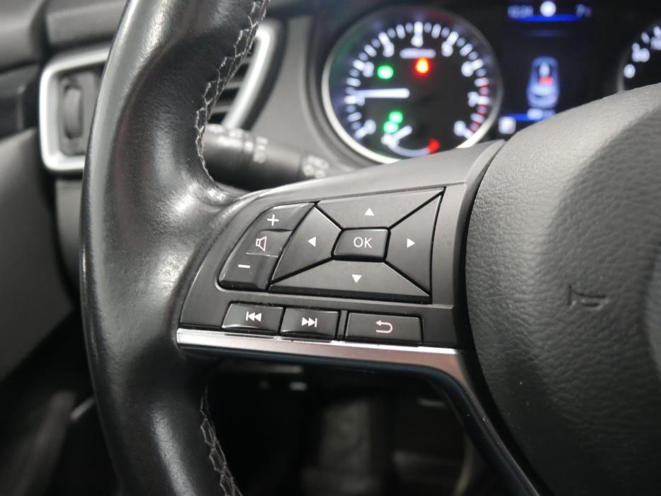 NISSAN Qashqai 2020