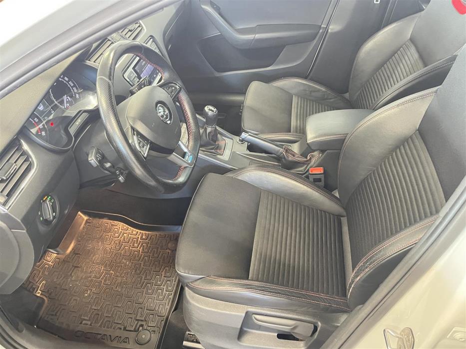 SKODA Octavia 2015